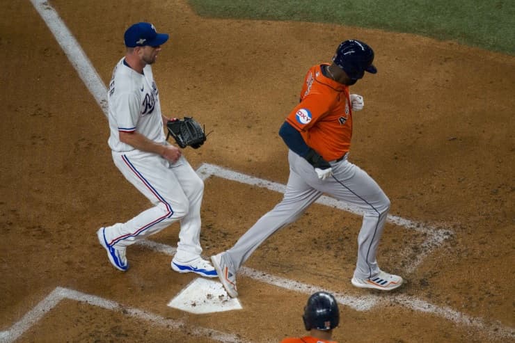 max scherzer loses race to home plate (1)