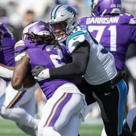panthers yetur plays big vs vikes (1)