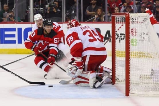 red wings season opener at devils (1)