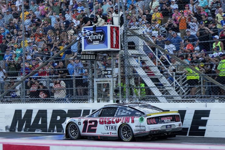 ryan blaney wins chance to enter championship 4 (1)