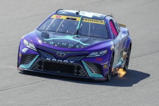 tyler reddick wins pole at roval (2)
