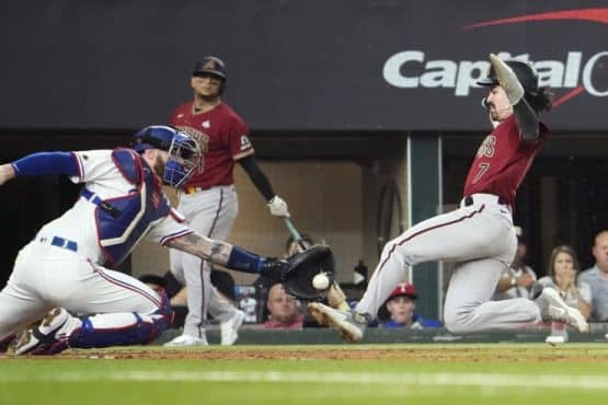 world series game 1 action (1)