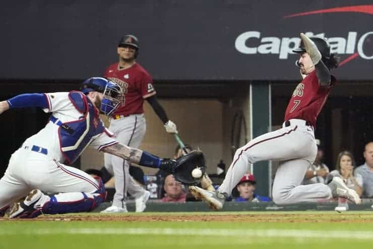 world series game 1 action (1)