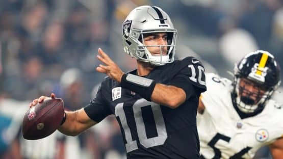 Jimmy-Garoppolo-Las-Vegas-Raiders-NFL