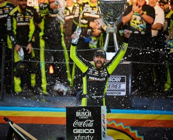 ryan blaney wins cup title (1)