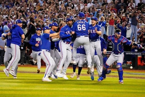 texas rangers celebrate ws win (1)