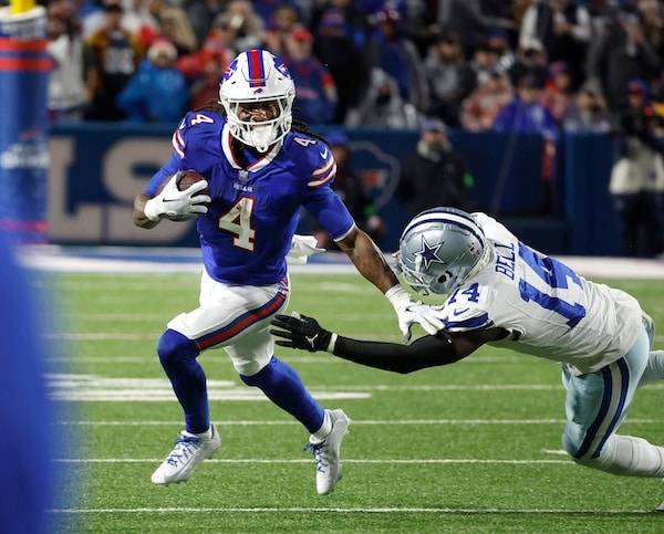 Buffalo Bills running back James Cook (4)