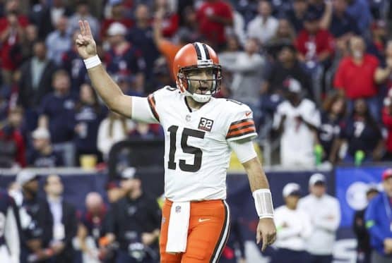 Cleveland Browns quarterback Joe Flacco (15)