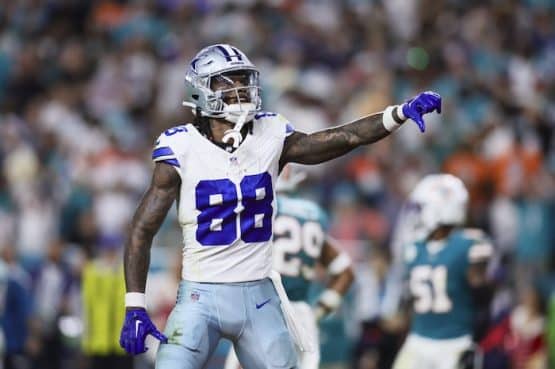 Dallas Cowboys wide receiver CeeDee Lamb (88)