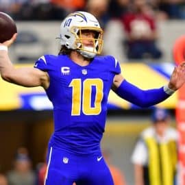 Los Angeles Chargers quarterback Justin Herbert (10) throws against the Denver Broncos