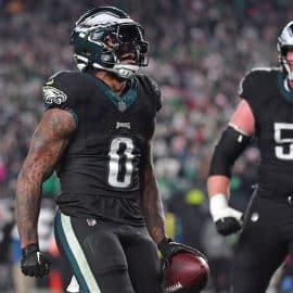 Philadelphia Eagles running back D'Andre Swift (0)
