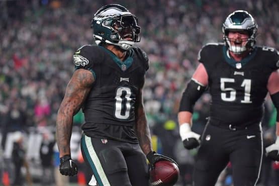 Philadelphia Eagles running back D'Andre Swift (0)