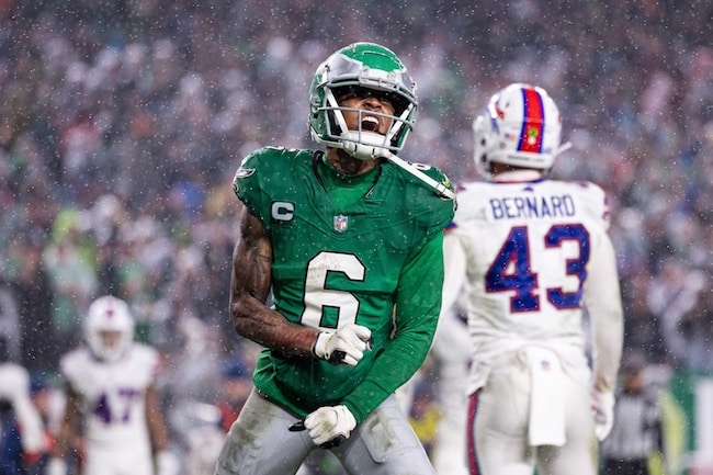 Philadelphia Eagles wide receiver DeVonta Smith (6)
