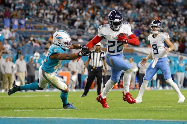 Tennessee Titans running back Derrick Henry (22)