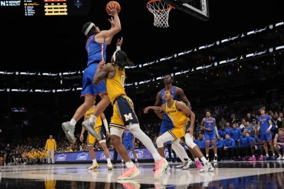 jumpman invit um florida 2ot (1)