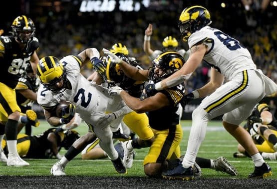 michigan blake corum socres in big ten title game (1)