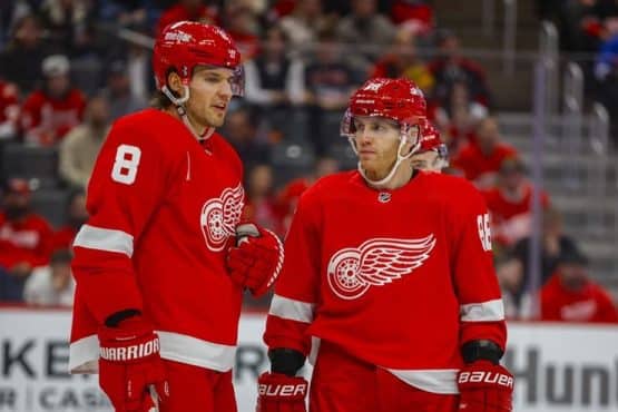 patrick kane debut with detroit is a loss (1)