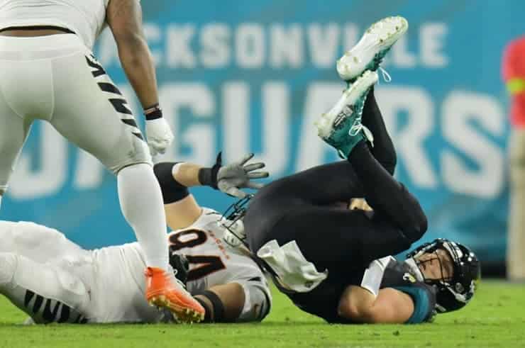 trevor lawrence sacked on mnf vs bengals (1)