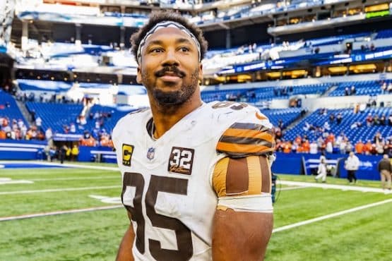 Cleveland Browns defensive end Myles Garrett (95
