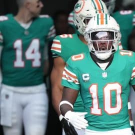 Miami Dolphins wide receiver Tyreek Hill (10) heads out to warm-up before the NFL game against the Dallas Cowboys
