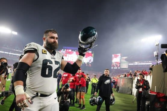 Philadelphia Eagles center Jason Kelce (62)