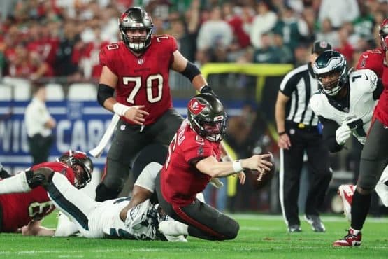 baker mayfield is sacked in wild car game vs eagles (1)