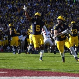blake corum scores rose bowl TD (1)