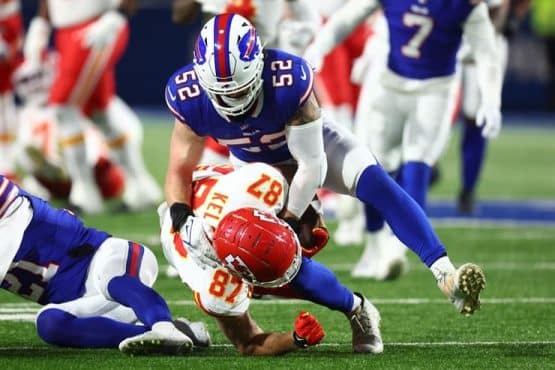 travis kelce tackled in divisional game vs bills (1)