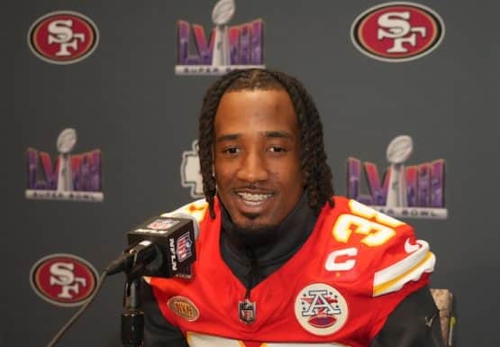 Kansas City Chiefs cornerback L'Jarius Sneed (38)