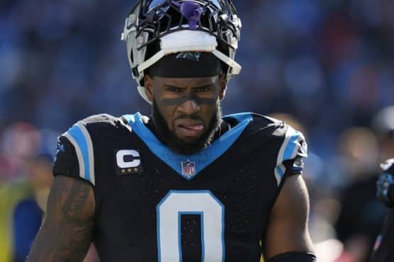 Carolina Panthers linebacker Brian Burns (0)