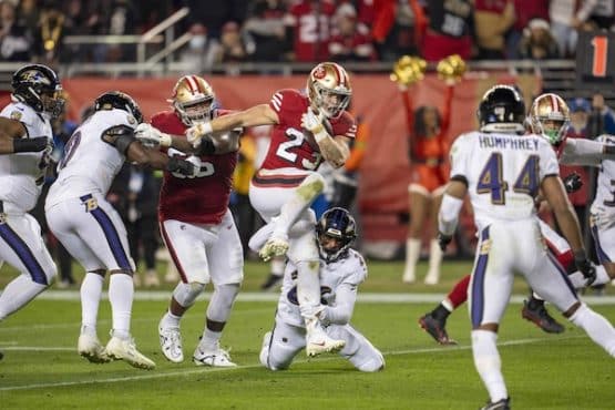 San Francisco 49ers running back Christian McCaffrey (23)