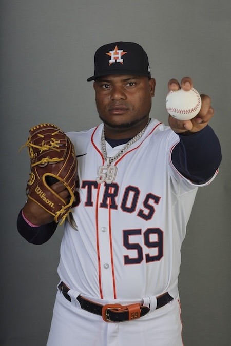 AL & NL Cy Young Odds: Corbin Burnes & Spencer Strider Favored