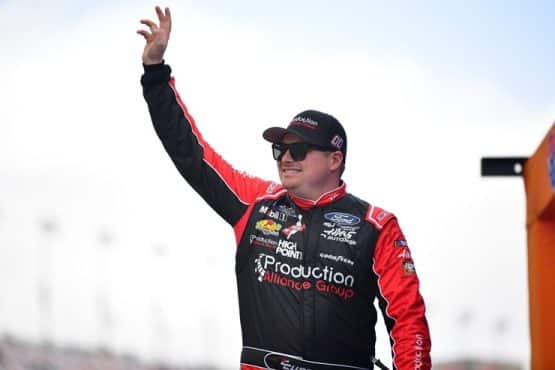 NASCAR Xfinity: LiUNA 300