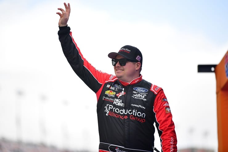 NASCAR Xfinity: LiUNA 300