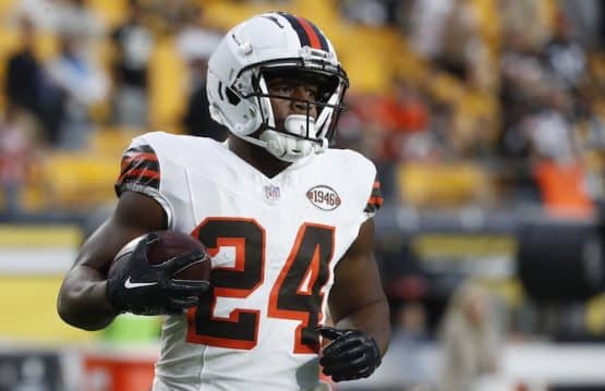 Cleveland Browns running back Nick Chubb (24)