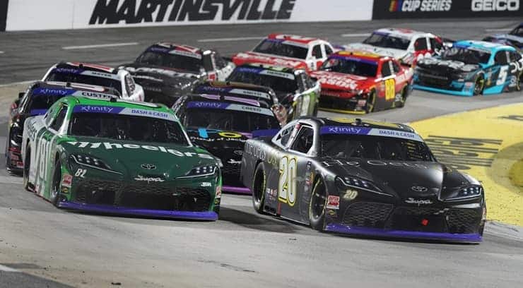 nascar xfinity series dude wipes at martinsville (1)