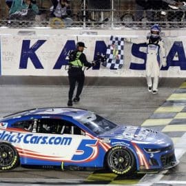 kyle larson wins closest finish ever at kansas (1)